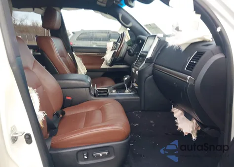 2016 Toyota Land Cruiser V8 из США, поврежденный, VIN JTMCY7AJ3G4042347